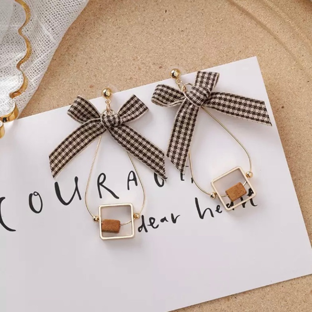 Wooden Beaded Bowknot Stud Drop Dangle Earrings